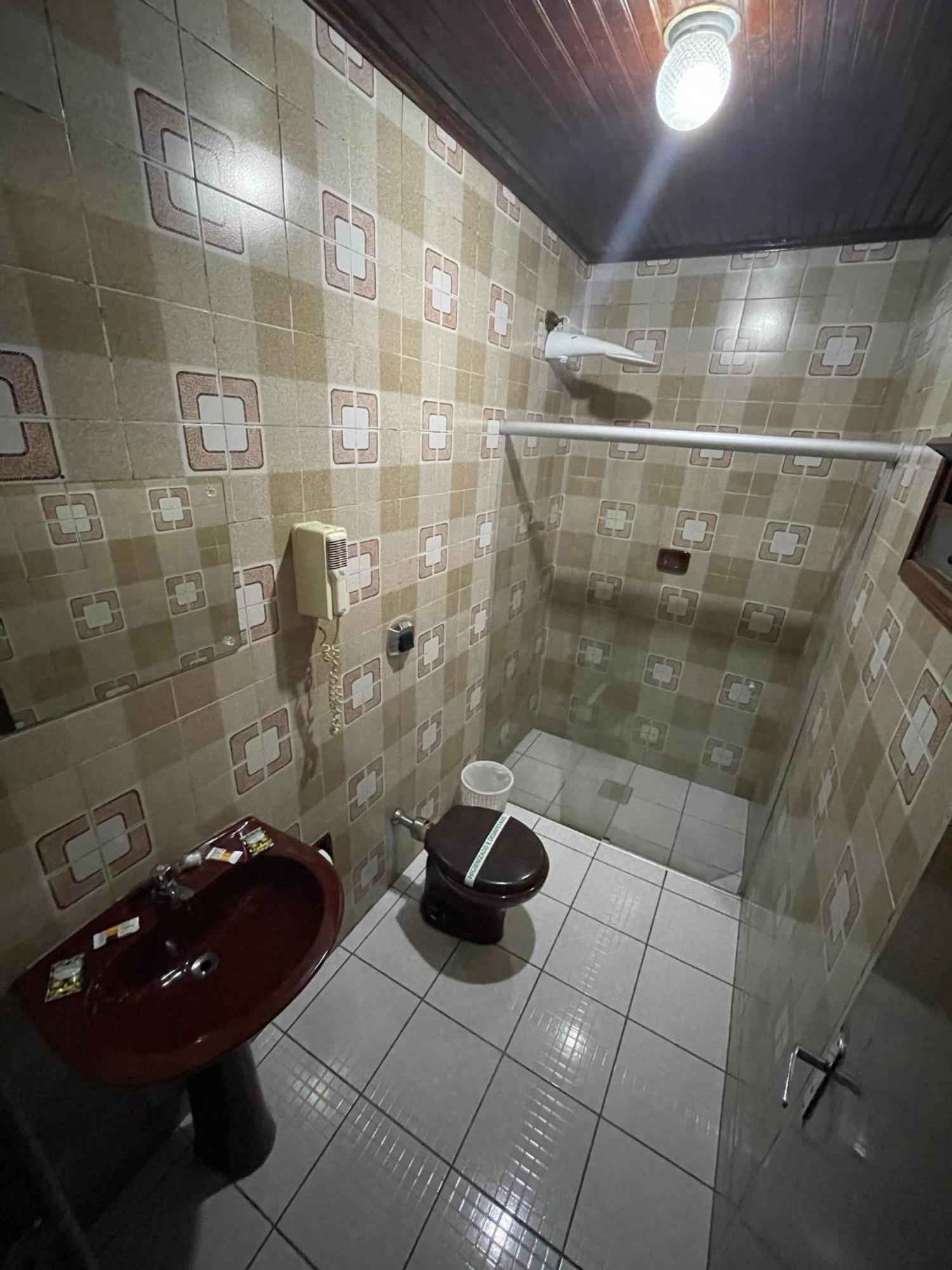 Love hotel Free Way *